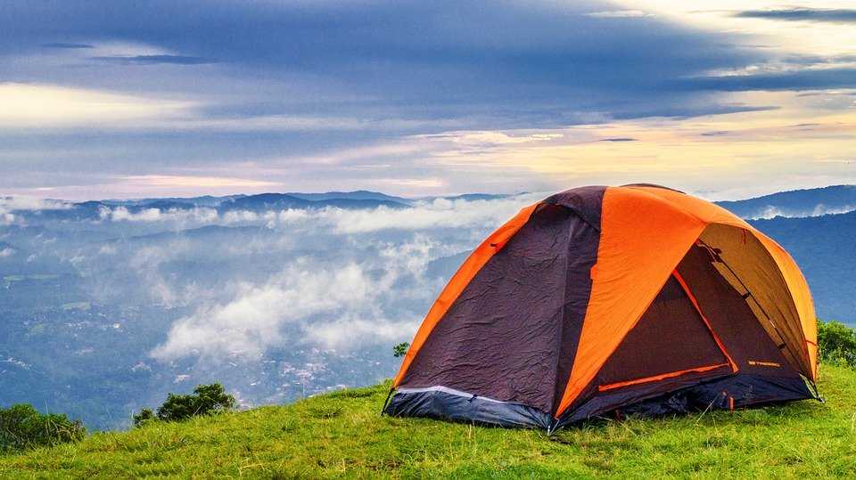 Important Stuffs You Must Have When Camping