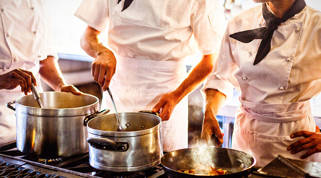 Why a Central Kitchen is the Key to a Successful Restaurant?