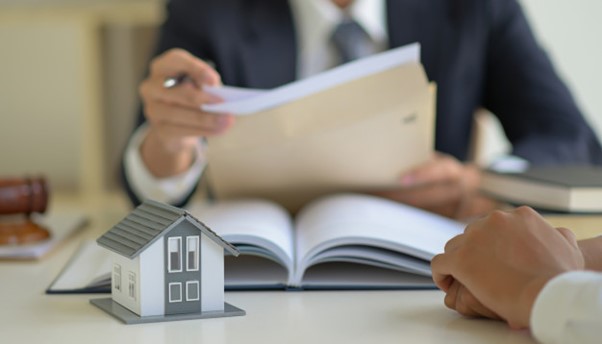 The Right Time to Choose a Real Estate Attorney
